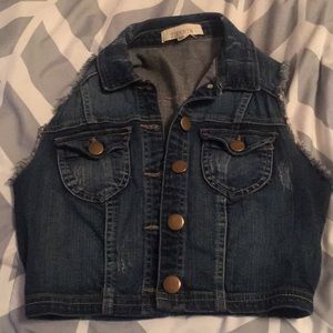 Cropped denim vest
